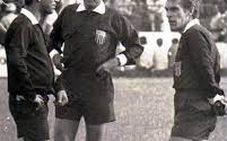 Silvio Luiz virou árbitro para descobrir máfia, não teve sucesso e seguiu por hobby; relembre