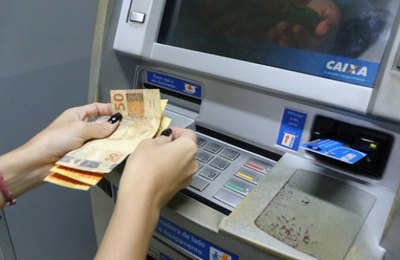 Renan Filho confirma pagamento do 13º salário de todo o funcionalismo estadual para o dia 15 de dezembro