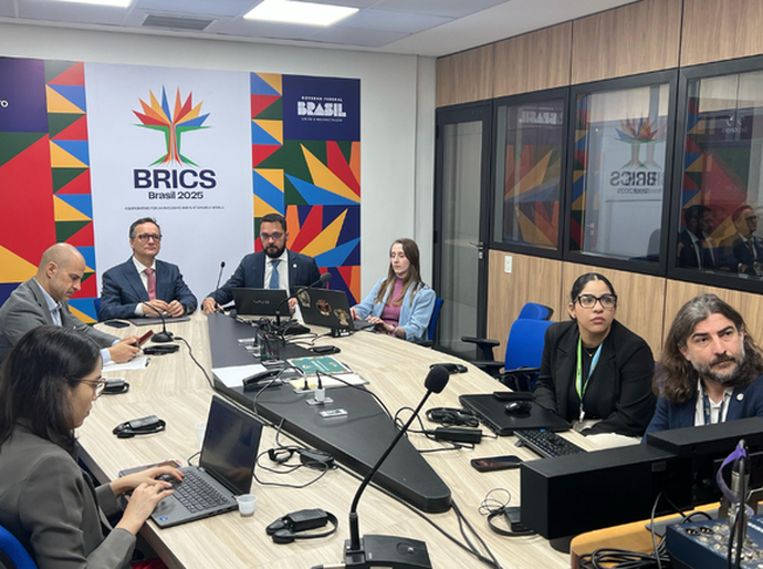 Grupo de Trabalho do BRICS sobre TICs destaca iniciativas que contribuem para a sustentabilidade ambiental