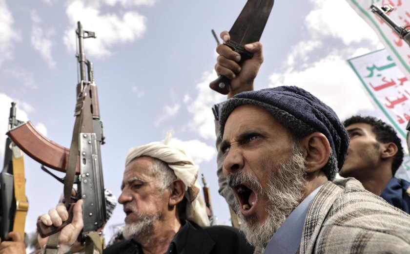 Houthis dizem ter atacado alvos israelenses usando drones