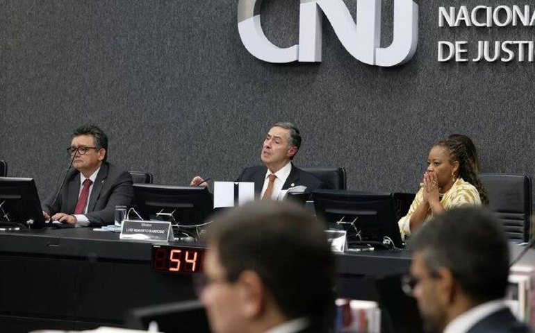 IA na Justiça: absolvição de acusado de estupro em MG expõe vulnerabilidades