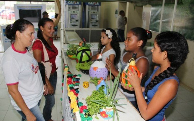 Arapiraca: Estudantes expõem trabalhos sustentáveis na Prefeitura