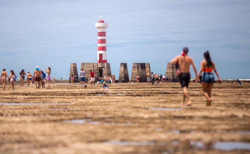 JHC comemora resultados do turismo em Maceió, a cidade mais procurada do Brasil