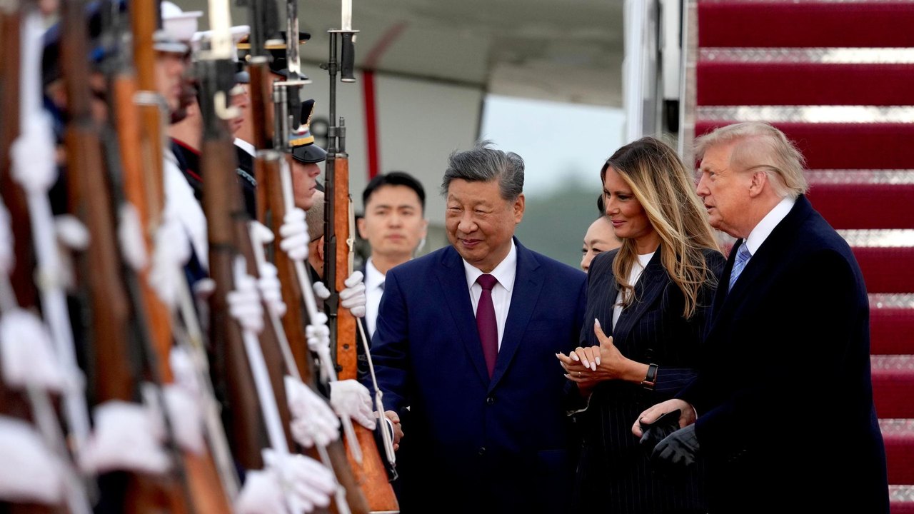 Linguagem dos pequenos sinais: Xi parecia 'parceiro sênior' de Trump em Washington, diz mídia