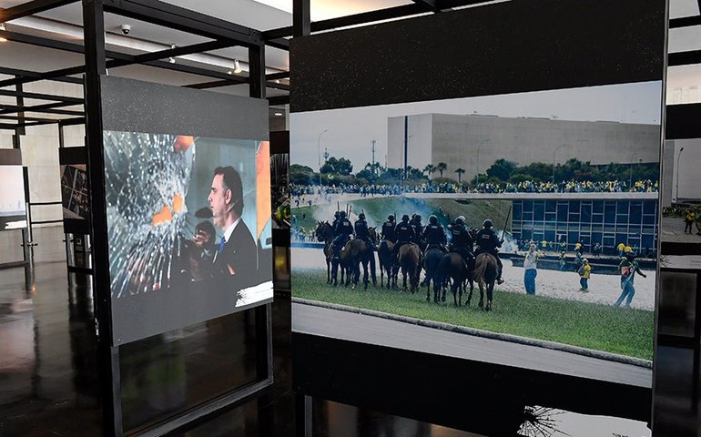 Senado lança exposição sobre 8 de janeiro para prevenir ataques no futuro