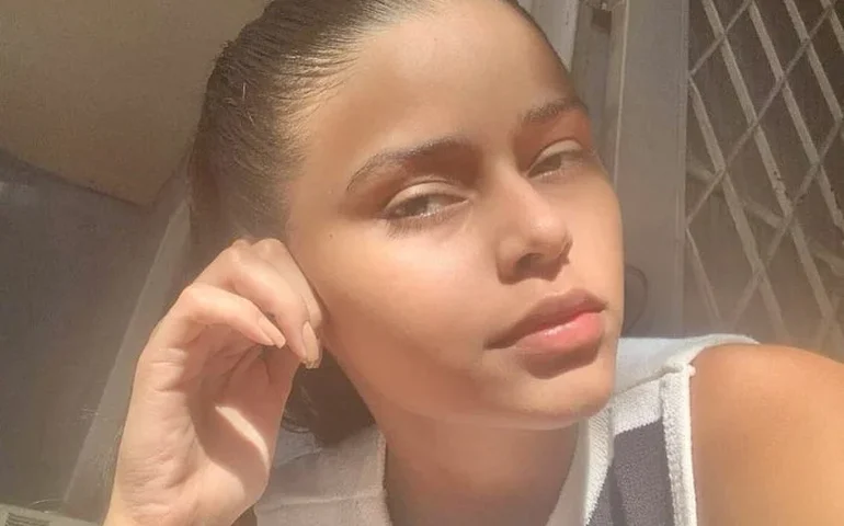 Quem foi Yasmin Domminguez, modelo que morreu aos 19 anos?