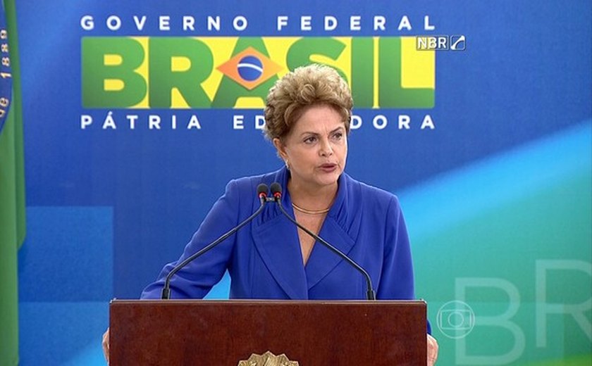 Dilma sanciona lei que estende licença-maternidade de seis meses às militares