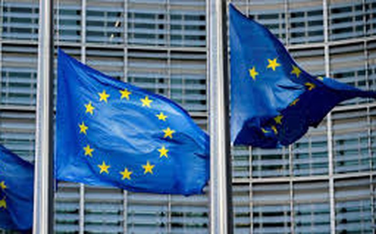 UE adiará retaliação aos EUA para meados de abril para calcular impacto de tarifas recíprocas