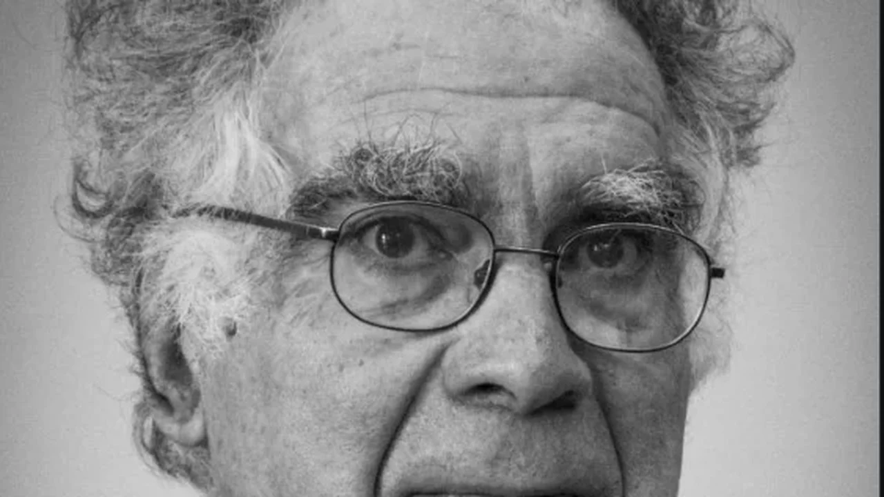 Morre Carlo Ginzburg, historiador italiano pioneiro da micro-história, aos 87 anos