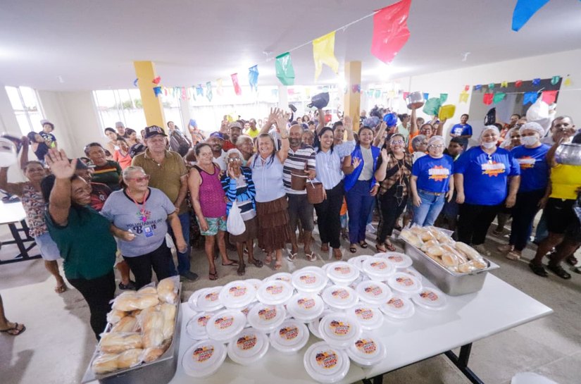 Primeira edição do Sopão do Povo em 2026 aconteceu na Cozinha Comunitária e contou com a presença da prefeita Tia Júlia