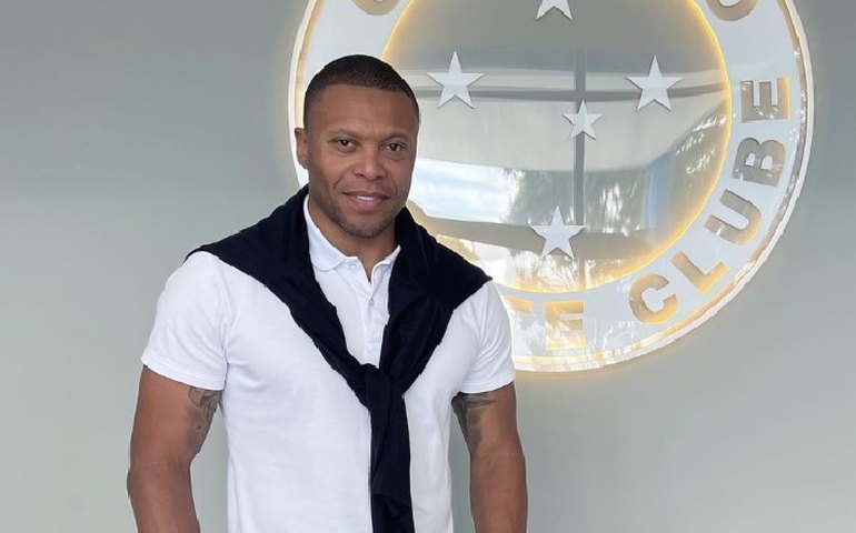Julio Baptista é demitido do Real Valladolid, de Ronaldo, após criticar o clube