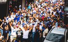 Multidão acompanha JHC em caminhada em União dos Palmares