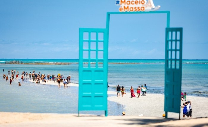 Caminho de Moisés na Praia de Ponta Verde
