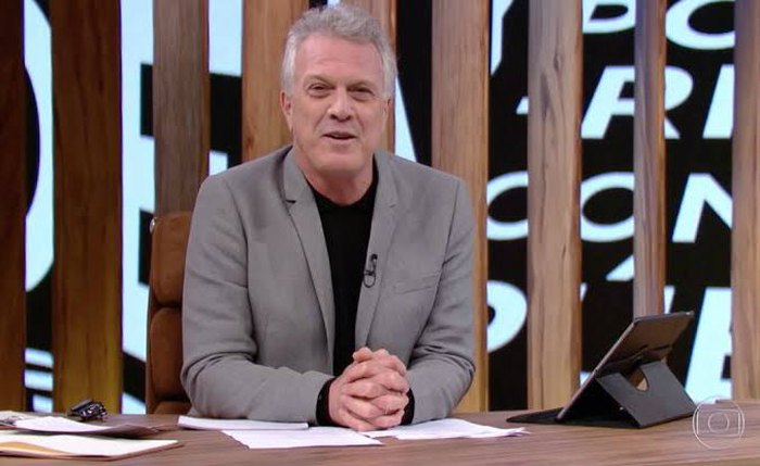 Pedro Bial comanda o 'Conversa com Bial', na TV Globo