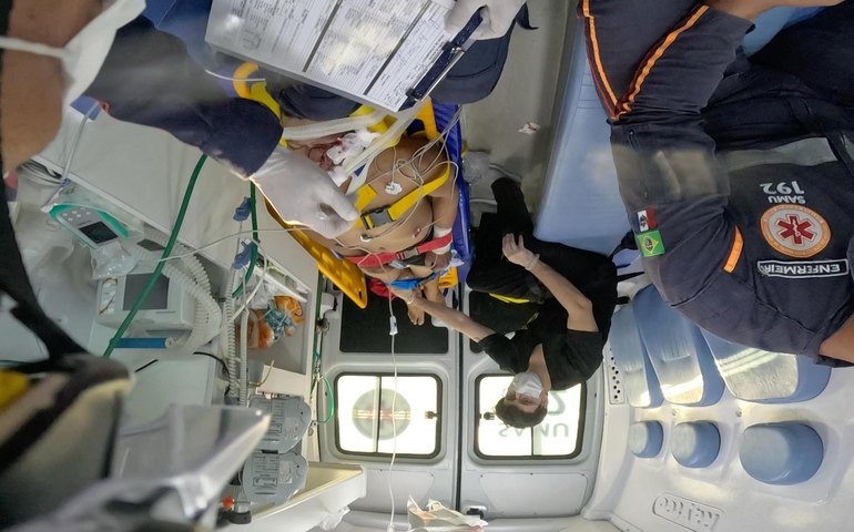 Samu salva trabalhador que despencou de altura de 10 metros em Rio Largo