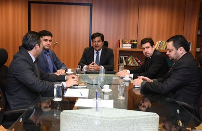 Brasília: Rui garante recurso para danos em escolas afetadas pelas chuvas