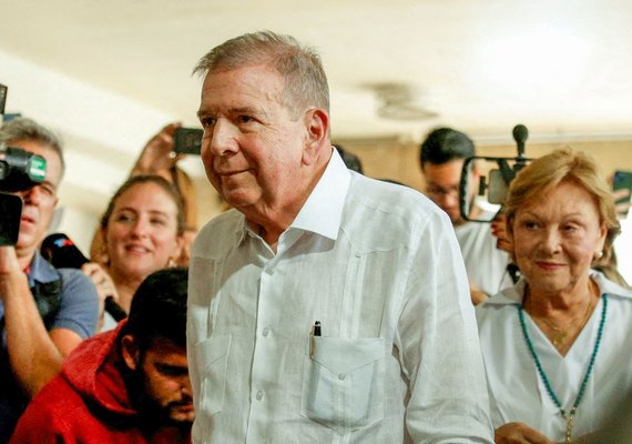 Opositor Edmundo González deixa a Venezuela e recebe asilo na Espanha