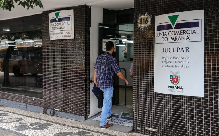 Nova lei garante ao governador a escolha do presidente das juntas comerciais