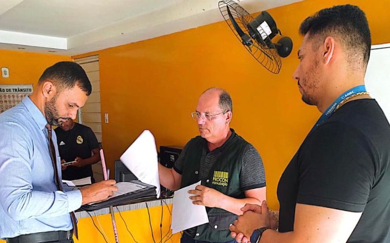 Procon Arapiraca acompanha caso de autoescola denunciada por irregularidades