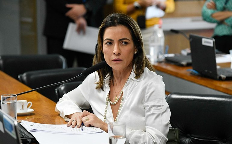 Soraya quer CPI para investigar planos de saúde