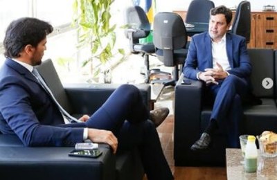 Isnaldo Bulhões se reúne com ministro das Comunicações para viabilizar internet para estudantes 