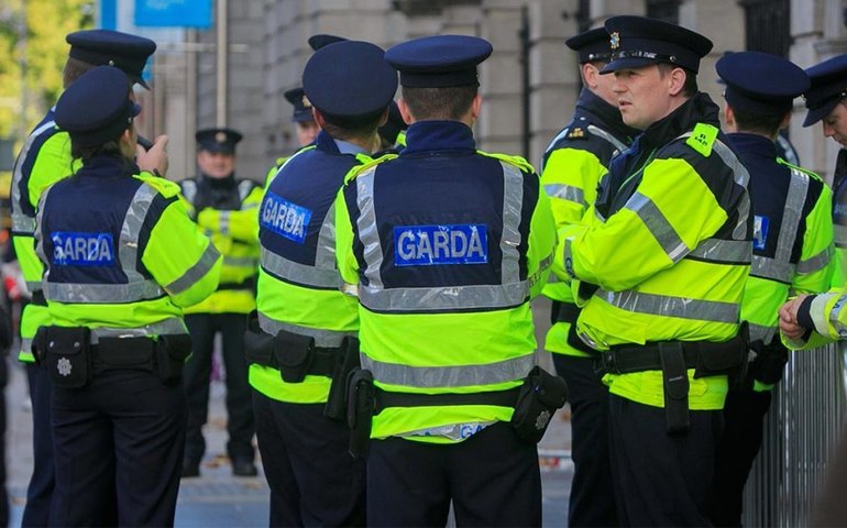 Autoridades irlandesas não descartam atuação de 'redes de pedofilia' nos 2,4 mil casos de violência sexual denunciados em escolas católicas