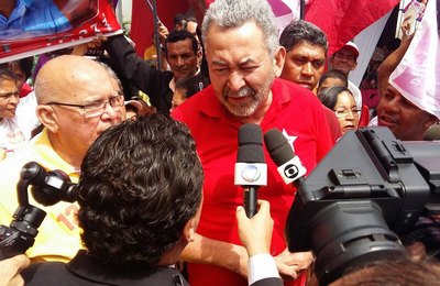 “Tivemos a disputa entre duas máquinas”, disse Paulão após votar