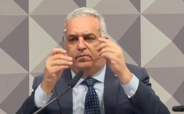 Urgente: Alfredo Gaspar surpreende depoente e garante apreensão do celular de Igor Delecrode na CPMI do INSS