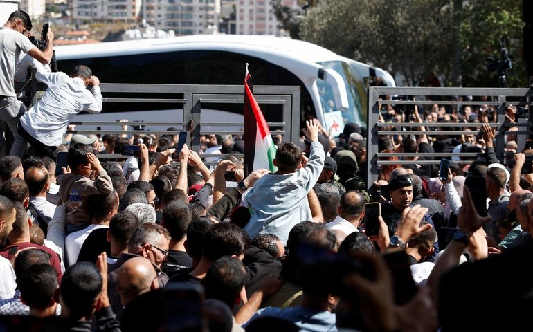 Representantes de Israel e Palestina no Brasil comentam plano de paz