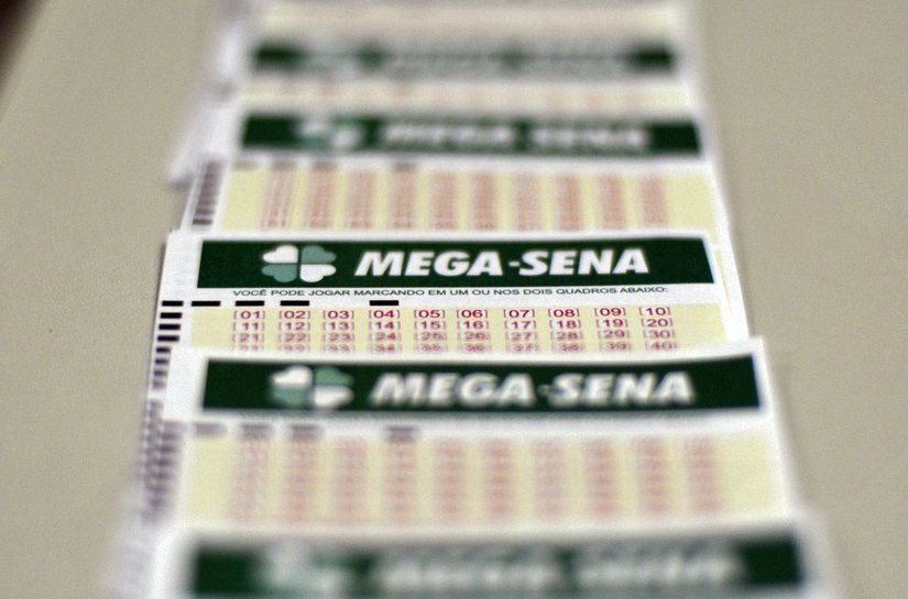 Mega-Sena sorteia prêmio acumulado em R$ 170 milhões neste domingo