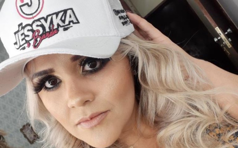 Cantora arapiraquense fala da emoção de gravar seu primeiro DVD