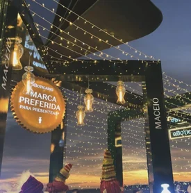 Em Alagoas, O Boticário leva atração natalina para a orla urbana de Maceió e Centro Histórico de Penedo