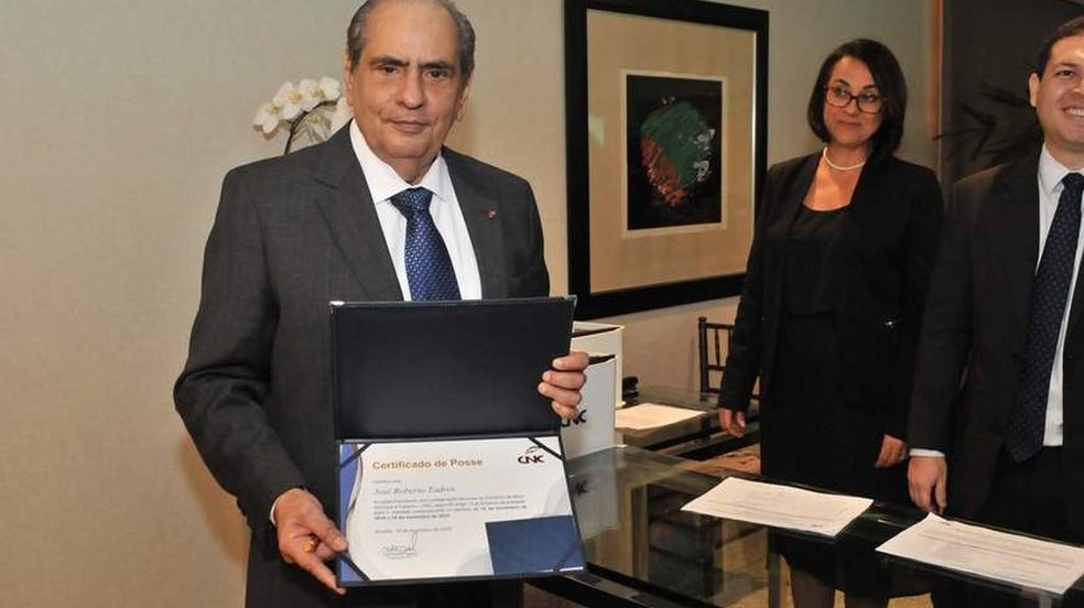 José Roberto Tadros assume a Presidência da CNC