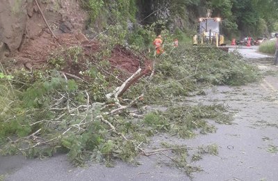 Prefeitura de Palmeira interdita trânsito na Serra do Muro