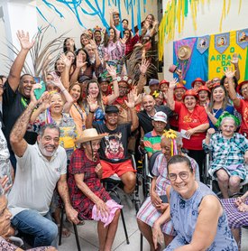 Usuários da Cidade da Pessoa Idosa se divertem em tarde de muito forró