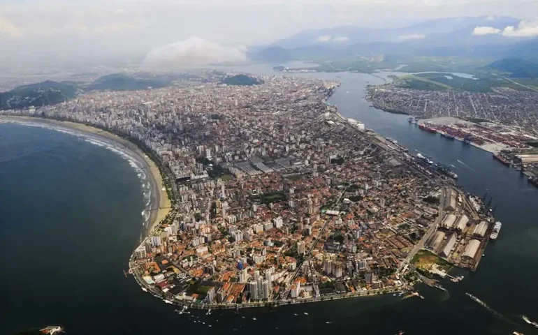 Garganta do Diabo: duas pessoas seguem desaparecidas após naufrágio em SP