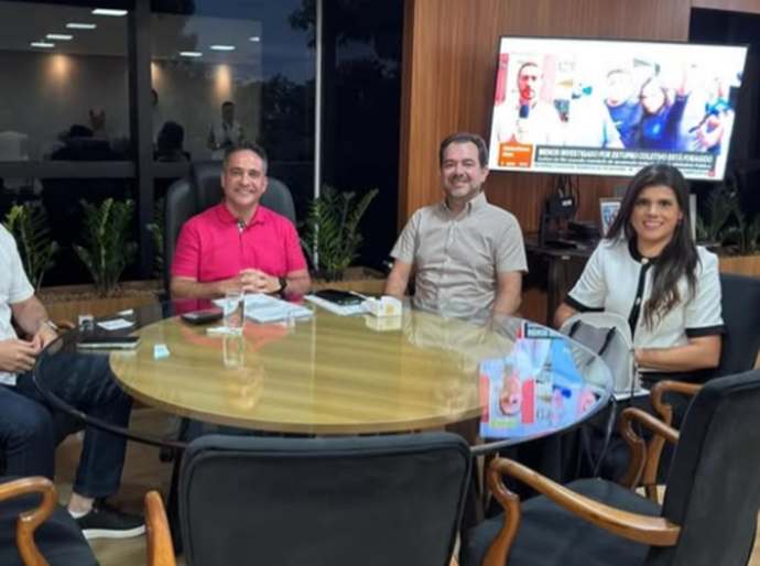 Marcela Barros articula parcerias com Governo do Estado para o desenvolvimento de Novo Lino