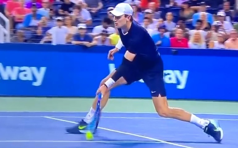Após ponto polêmico em Cincinnati, Djokovic cobra revisão por vídeo no tênis