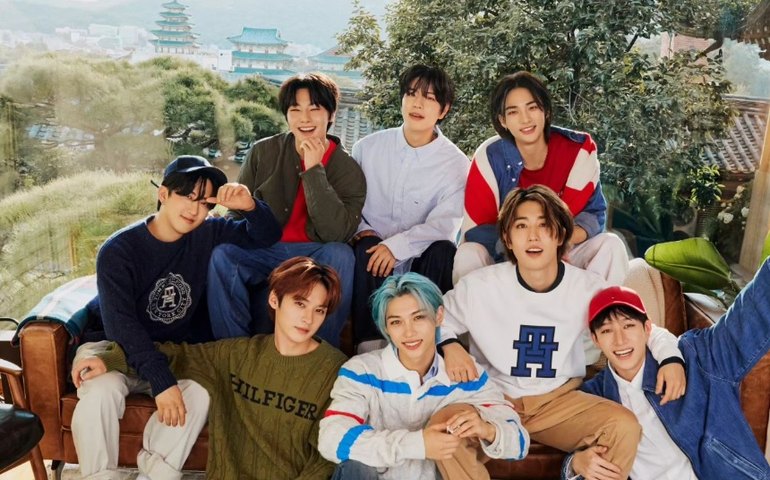 Stray Kids: três dos integrantes sofrem acidente de carro e grupo de k-pop altera agenda