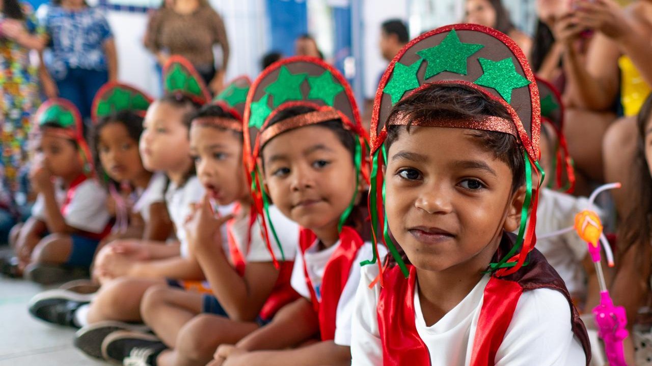Crianças da rede municipal de ensino traduzem Maceió em desenhos e objetos lúdicos