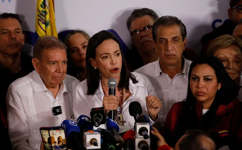 Chavismo e oposição venezuelana convocam protestos em todo o país após vitória de Maduro; líder opositor é preso