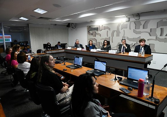 Senado coloca projeto que abranda Lei da Ficha Limpa na pauta desta quarta-feira