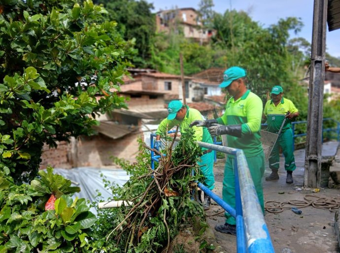 Alurb realiza ações preventivas de limpeza e educação ambiental em Maceió