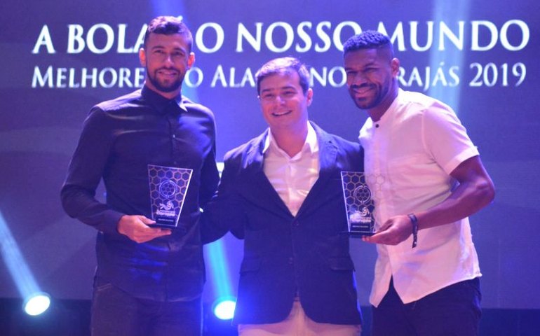 Azulão domina seleção do campeonato Alagoano