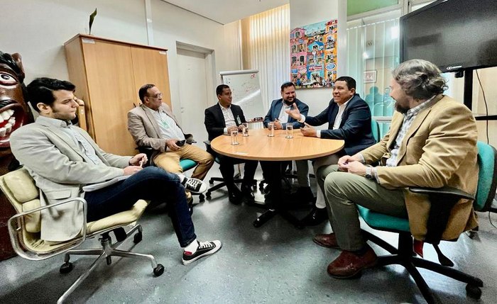 Prefeito de Palmeira dos Índios se reúne com assessoria do MinC