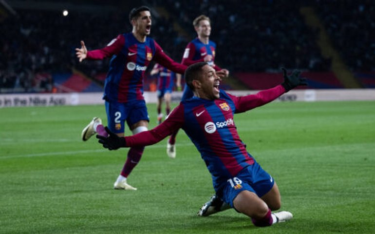 Saiu! Vitor Roque marca primeiro gol pelo Barcelona