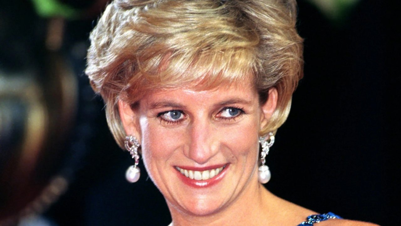 Documentários mostram como a morte de Diana surpreendeu o mundo e mudou a realeza