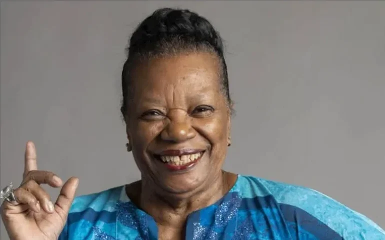 Aos 84 anos, Neusa Borges assina contrato vitalício na Globo; relembre trajetória da atriz