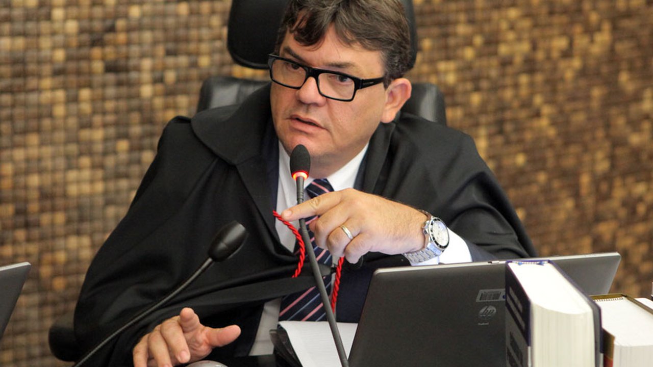 TJ ordena entrega de certificados a estudantes do Projovem em Santana