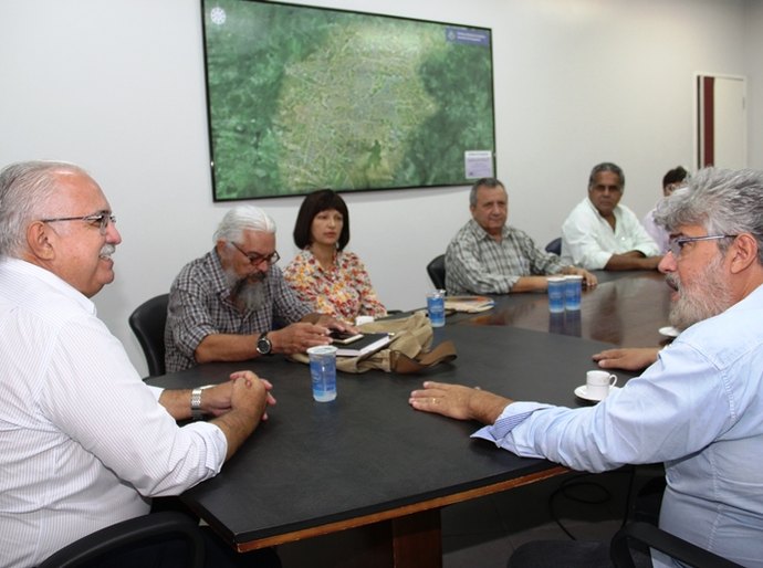 Teófilo e Eduardo Tavares discutem fortalecimento do turismo na região
